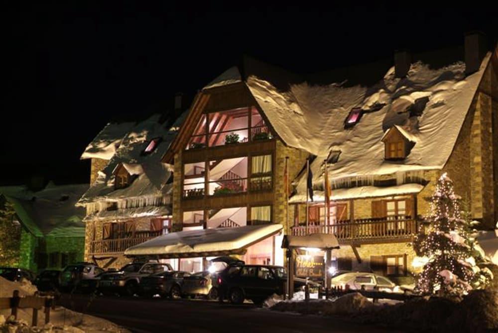 בקיירה-ברט Hotel Chalet Bassibe מראה חיצוני תמונה