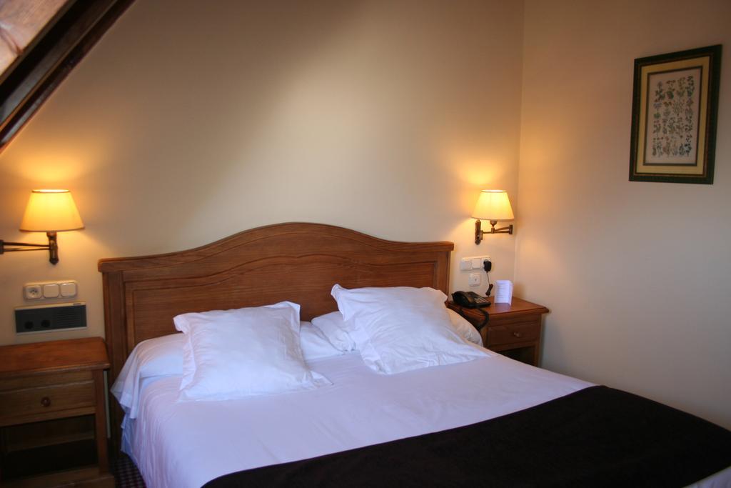 בקיירה-ברט Hotel Chalet Bassibe מראה חיצוני תמונה